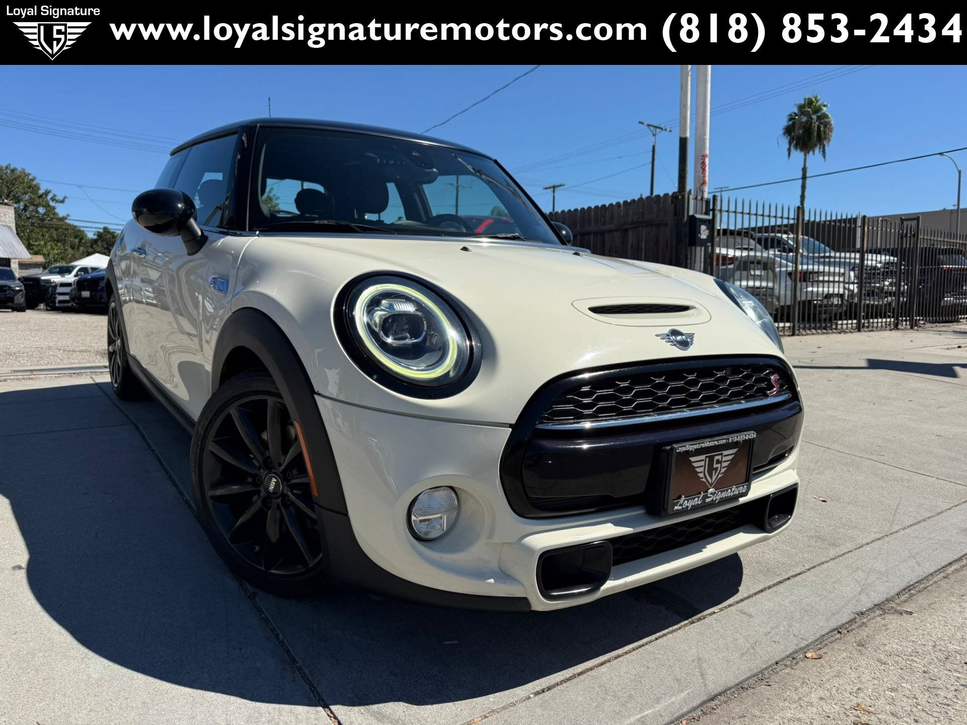 Used 2019 MINI Cooper S w/ Premium Package FWD image 1
