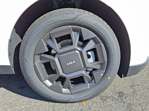 New 2026 Kia Carnival EX image 5