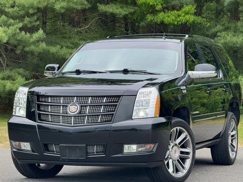 Used 2014 Cadillac Escalade Premium AWD/4WD image 1