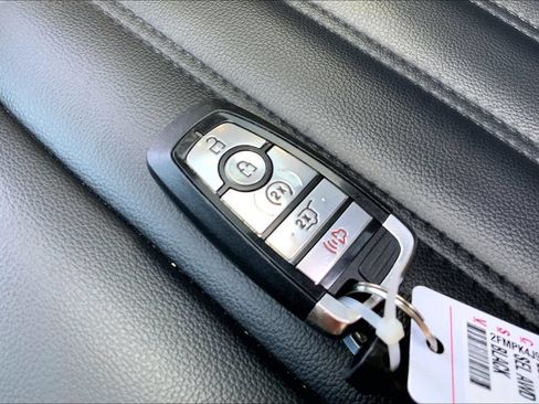 Used 2023 Ford Edge SEL w/ Convenience Package AWD/4WD image 11
