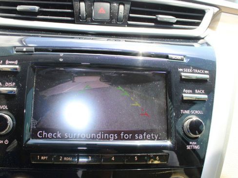 Used 2015 Nissan Murano S FWD image 33