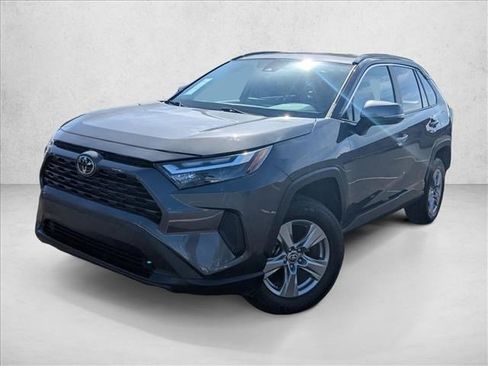 Used 2025 Toyota RAV4 XLE FWD image 1