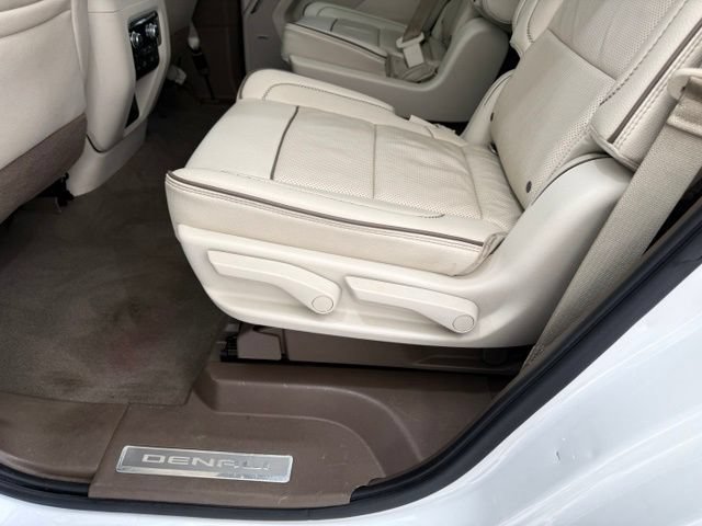 Used 2021 GMC Yukon Denali w/ Denali Ultimate Package AWD/4WD image 21