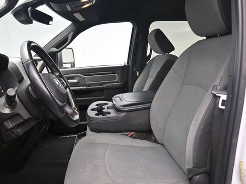 Used 2023 RAM 2500 Big Horn w/ Level 1 Equipment Group image 10