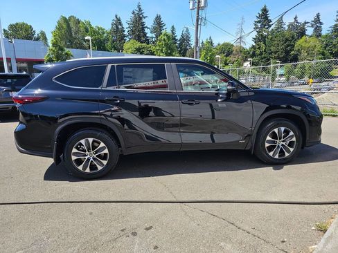 New 2026 Toyota Highlander XLE AWD/4WD image 8