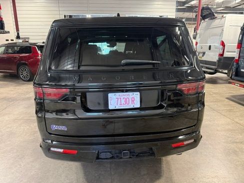 Used 2023 Jeep Wagoneer L Series II AWD/4WD image 24