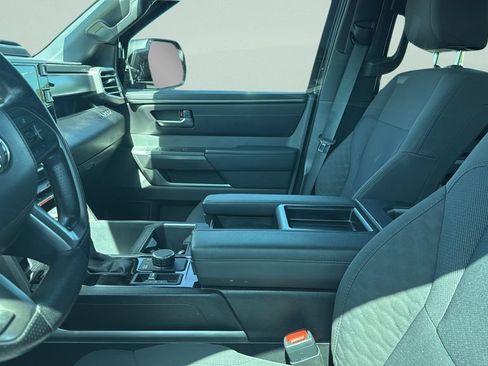Used 2025 Toyota Tundra SR5 w/ SR5 Convenience Package AWD/4WD image 4