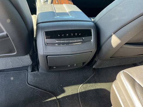 Used 2021 Cadillac Escalade Premium Luxury w/ Performance Package image 17