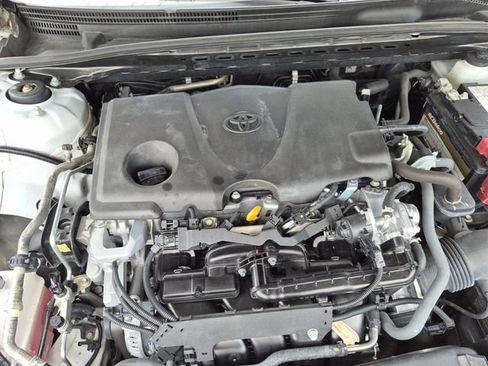 Used 2024 Toyota Camry SE FWD image 13