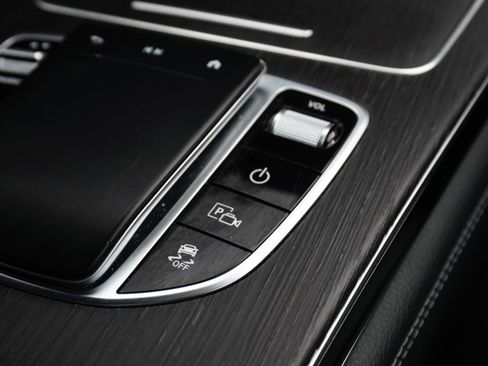 Used 2021 Mercedes-Benz GLC 300 4MATIC image 76