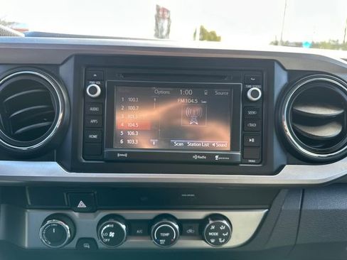 Certified 2019 Toyota Tacoma SR5 w/ SR5 Appearance Package (SM) image 31