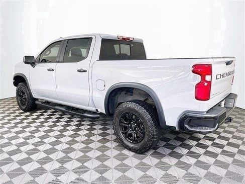 Used 2025 Chevrolet Silverado 1500 ZR2 w/ Technology Package AWD/4WD image 6