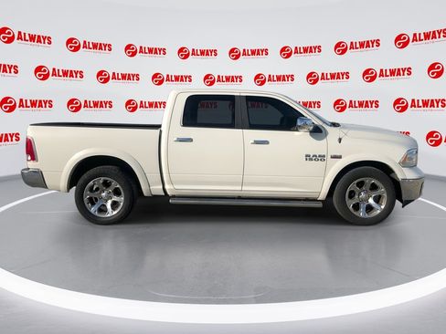 Used 2017 RAM 1500 Laramie w/ Convenience Group image 8