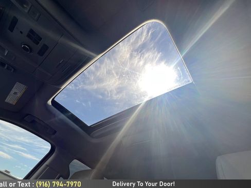 Used 2020 Chevrolet Suburban LT AWD/4WD image 25