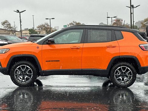 New 2026 Jeep Compass Trailhawk image 8