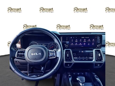 Used 2022 Kia Sorento S w/ Panoramic Sunroof Package image 12