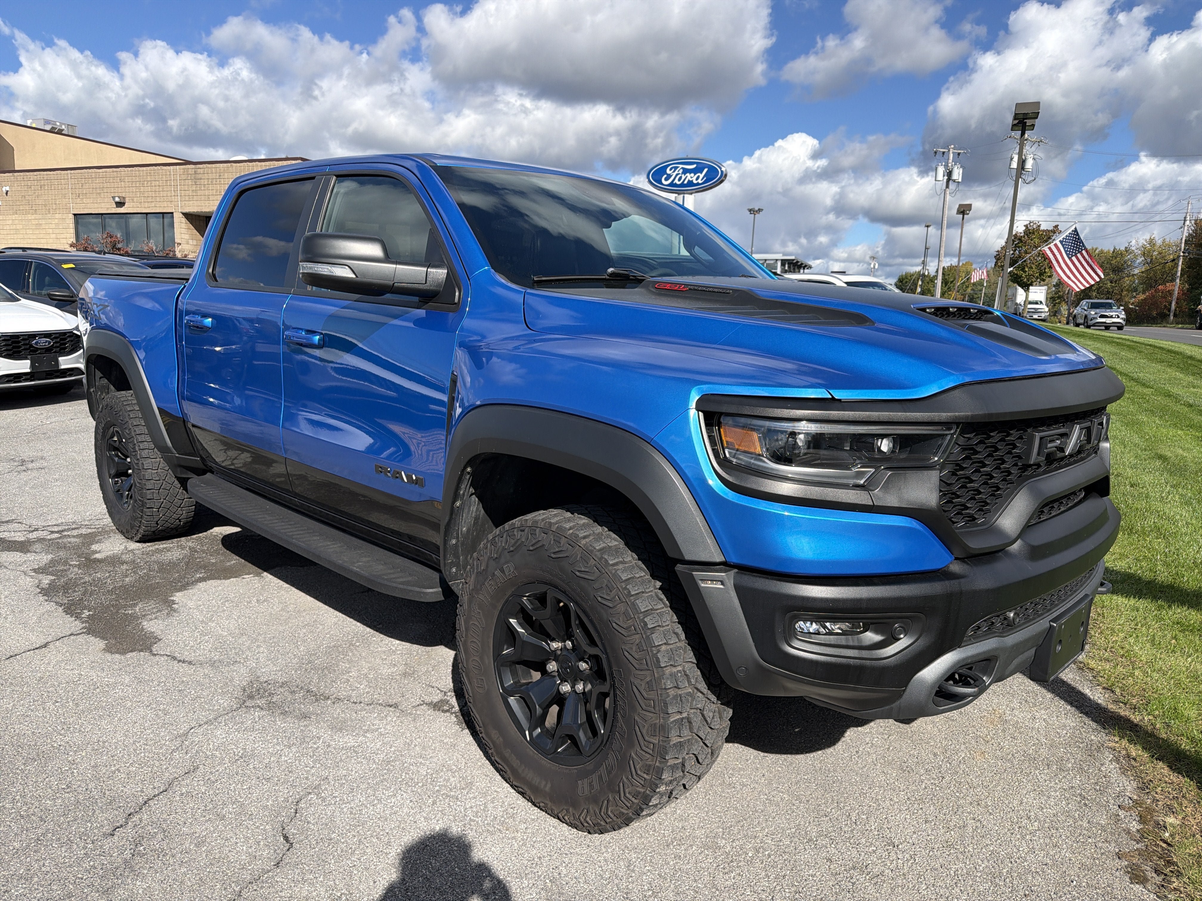 Used 2021 RAM 1500 TRX w/ TRX Level 2 Equipment Group AWD/4WD image 2