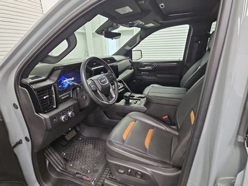 Certified 2025 GMC Sierra 1500 AT4 w/ AT4 Premium Package AWD/4WD image 11