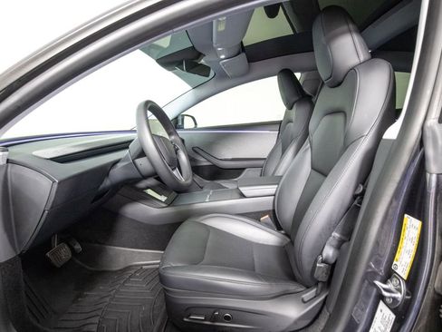 Used 2025 Tesla Model 3 Long Range RWD image 9