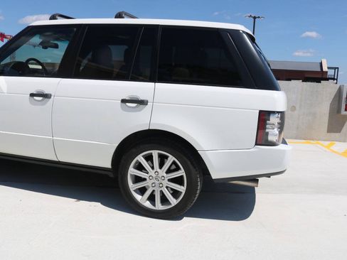 Used 2011 Land Rover Range Rover Supercharged AWD/4WD image 44