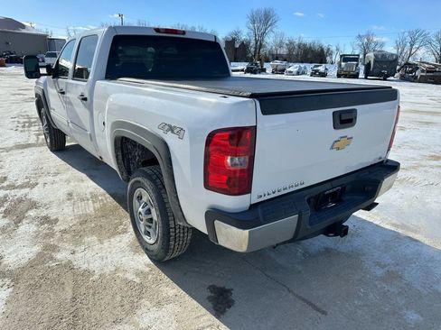Used 2011 Chevrolet Silverado 2500 LT image 2