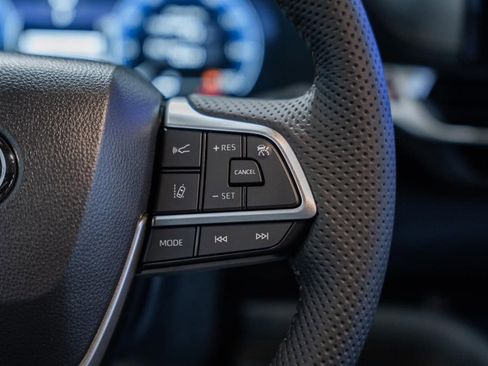 New 2026 Toyota Sienna XLE Woodland Edition image 28