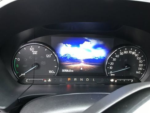 Used 2022 Ford Escape SEL image 9