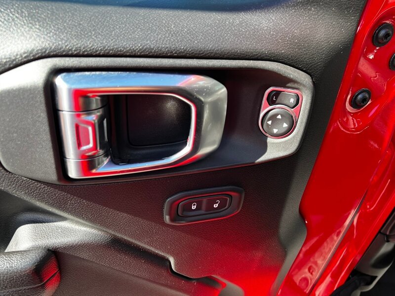 Used 2023 Jeep Wrangler Unlimited w/ Cold Weather Group AWD/4WD image 23