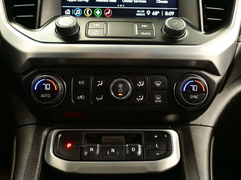 Used 2022 GMC Acadia SLE w/ Driver Convenience Package AWD/4WD image 24