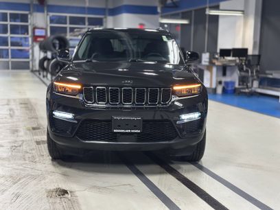 Used 2023 Jeep Grand Cherokee Limited