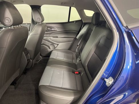 Certified 2024 Chevrolet Trax LT w/ Sunroof Package FWD image 22