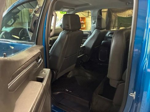 Used 2023 Chevrolet Silverado 1500 LTZ w/ LTZ Convenience Package II AWD/4WD image 5