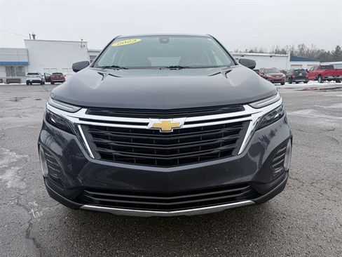 Used 2023 Chevrolet Equinox LT image 3