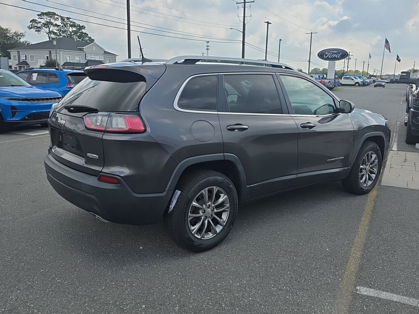 Used 2021 Jeep Cherokee Latitude Lux AWD/4WD image 5
