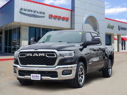 Used 2025 RAM 1500 Lone Star AWD/4WD image 2