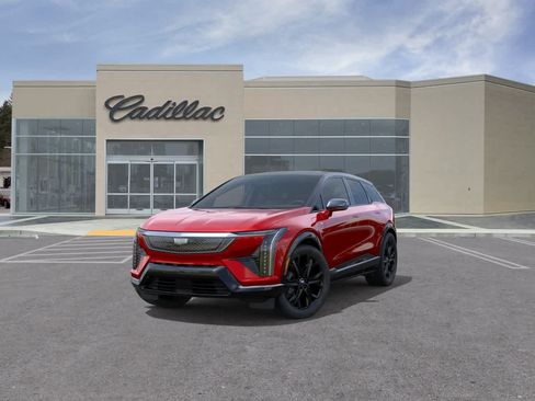 New 2026 Cadillac Optiq Sport 2 w/ LPO, ONYX Package AWD/4WD image 8
