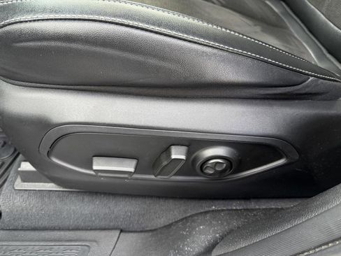 Used 2023 Jeep Grand Cherokee Altitude image 18