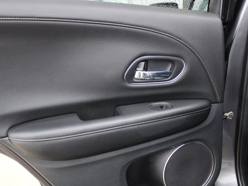 Used 2022 Honda HR-V EX-L image 31