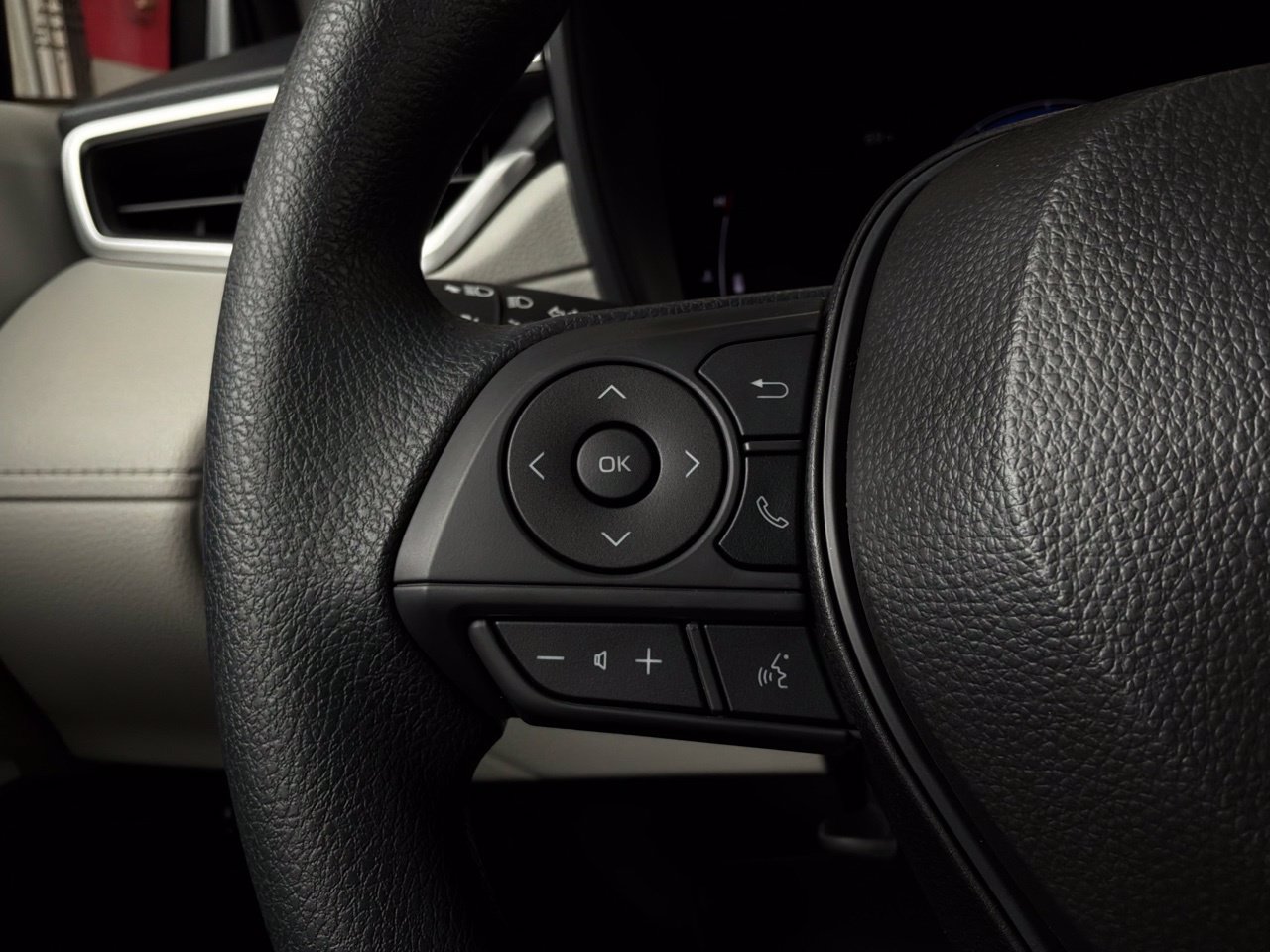 New 2026 Toyota Corolla Cross L FWD image 29