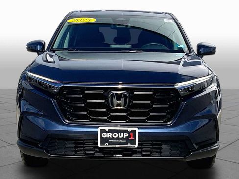 Used 2025 Honda CR-V LX image 3
