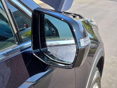 Used 2023 Cadillac XT4 Premium Luxury AWD/4WD image 30