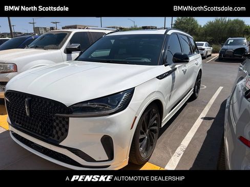 Used 2025 Lincoln Aviator Reserve w/ Equipment Group 201A AWD/4WD image 1
