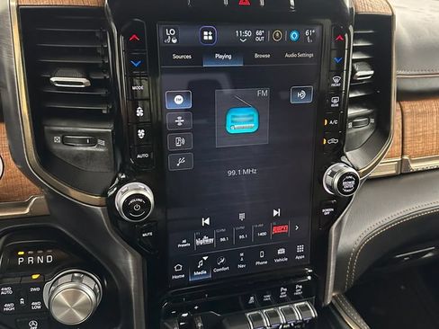Used 2022 RAM 1500 Limited AWD/4WD image 19