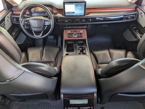 Used 2020 Lincoln Aviator Reserve w/ Equipment Group 201A RWD image 24