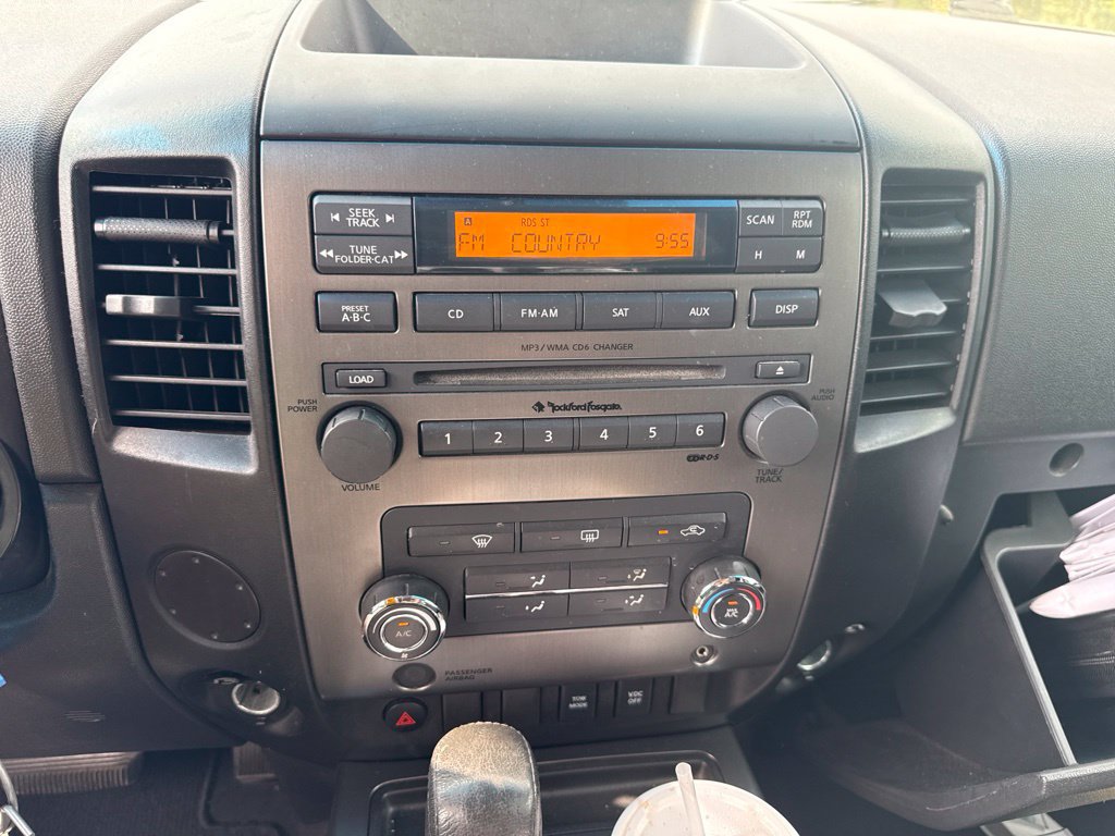 Used 2010 Nissan Titan SE w/ SE Premium Utility Pkg RWD image 23