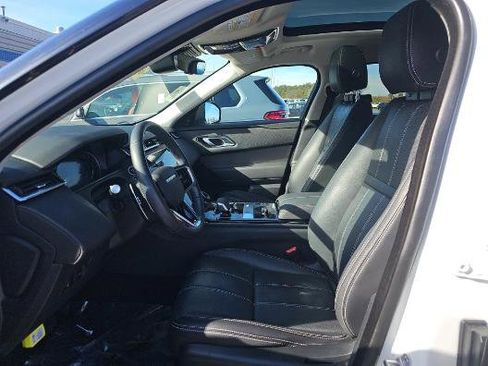 Used 2022 Land Rover Range Rover Velar S image 4