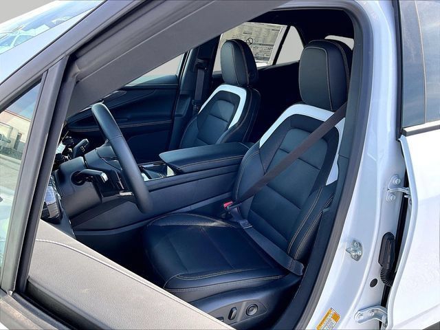 New 2026 Chevrolet Blazer EV LT AWD/4WD image 9