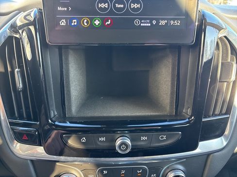 Certified 2023 Chevrolet Traverse LT image 30