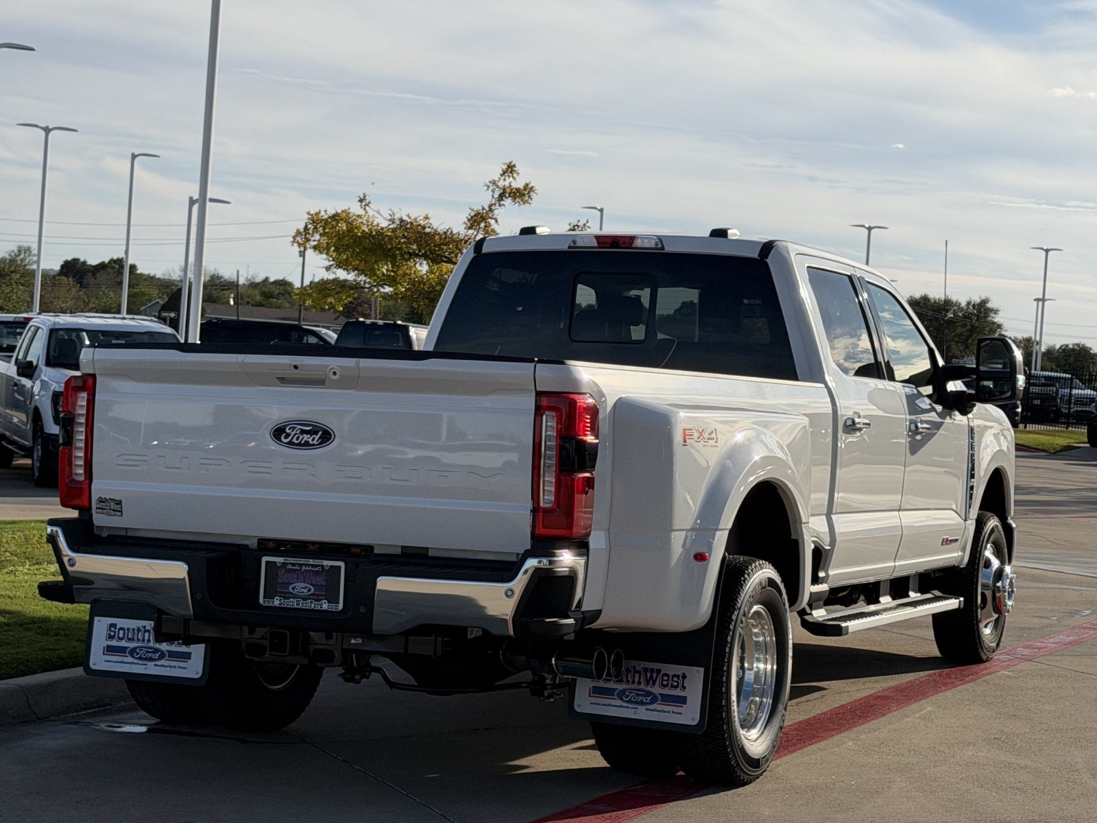 New 2027 Ford F350 Lariat w/ Lariat Premium Package AWD/4WD image 4