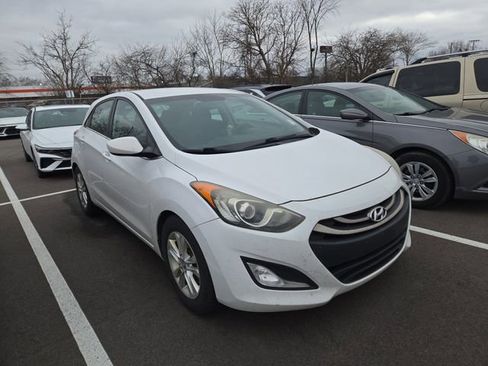 Used 2013 Hyundai Elantra GT image 3
